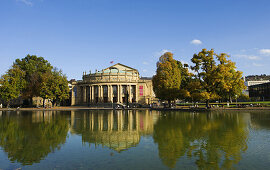 Blick über den Eckensee zum Staatstheater, Stuttgart, Baden-Württemberg, Deutschland