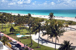 Blick auf dem Lummus Park und den Strand, South Beach, Miami Beach, Florida, USA