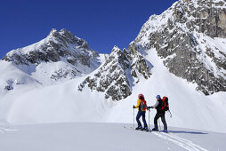 Two backcountry skiers, Tajatoerl, Mieminger range, Tyrol, Austria