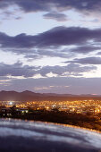 Blick über Windhuk am abend, Windhoek, Namibia, Afrika