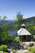 Rachelkapelle über dem Rachelsee, Großer Rachel, Nationalpark Bayerischer Wald, Niederbayern, Bayern, Deutschland