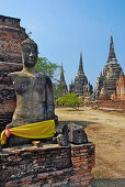 Wat Phra Si Sanphet, Buddha vor den Chedis, Ayutthaya, Thailand, Asien