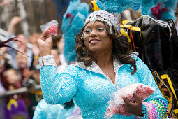 Karnevalsparade an Mardi Gras, French Quarter, New Orleans, Louisiana, Vereinigte Staaten, USA