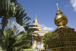 Golden stupa of a Wat in the sunlight, Phnom Penh, Cambodia, Asia