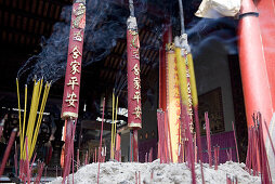 Incense sticks at a chinese pagoda at Cholon, Saigon, Hoh Chi Minh City, Vietnam, Asia