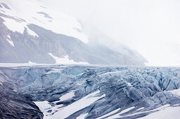 Gletscherzunge im Nebel, Rhonegletscher, Kanton Wallis, Schweiz