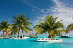 Pool der Malediveninsel Kandooma, Malediven, Sued Male Atoll