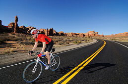 Mountainbiker, Valley of Fire, Nevada, USA