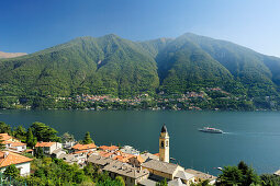 Ortschaft am Westufer vom Comer See, Lombardei, Italien