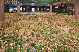 Modell der Stadt Shanghai im Stadtplanungsmuseum, Shanghai, China, Asien