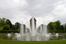 Mannheimer Wasserturm mit Brunnenanlage, Mannheim, Baden-Württemberg, Deutschland, Europa