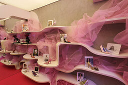 Shoe store by Stuart Weizmann, Madrid, Spain