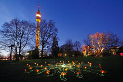 Lichtinstallation Winterleuchten im Westfalenpark, Dortmund, Ruhrgebiet, Nordrhein-Westfalen, Deutschland