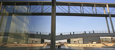 Bridge over Spree River, Governmental quarter, Berlin, Germany