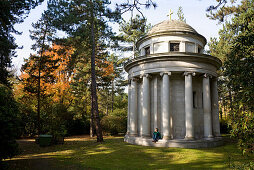 Funerary monument, South Cemetery, Leipzig, Saxony, Germany