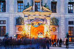 Entrance to the Weihnachtsdorf, Christmas market in the courtyard of the Residenz, Residenzstrasse, Munich, Bavaria, Germany