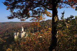 View from Michelsberg rock to the castle, Kipfenberg, nature park Altmühltal, Franconian Alb, Franconia, Bavaria, Germany