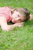 20's, 30's, adult, blond, female, garden, leisure, mid adult, one person, only, outdoor, park, portrait, spring, summer, wellbeing, wellness, woman, young adult, V51-1189216, AGEFOTOSTOCK
