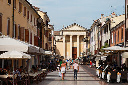 High street, Bardolino, Lake Garda, Veneto, Italy