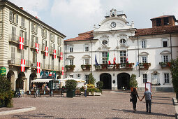 Piazza Cattedrale, Asti, Monferrato, Piemont, Italien