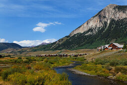 Slate river and Crested Butte, Colorado, USA, North America, America