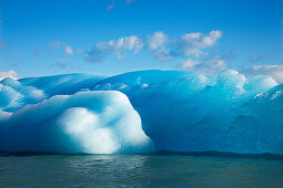 Icebergs at Lago Argentino, Los Glaciares National Park, near El Calafate, Patagonia, Argentina