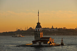 Leanderturm bei Sonnenuntergang, Istanbul, Türkei, Europa