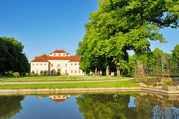 Schloss Lustheim im Sonnenlicht, Schleißheim, München, Bayern, Deutschland, Europa