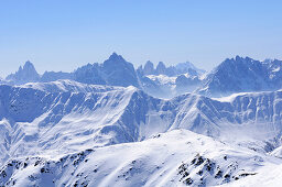 Schneebedeckte Gipfel der Hohen Tauern, Kreuzspizte, Villgratner Berge, Osttirol, Österreich