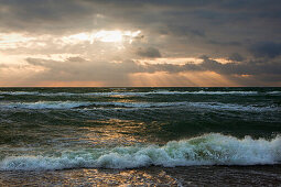 Thunderclouds at Darss west beach, Fischland-Darss-Zingst, Baltic Sea, Mecklenburg-West Pomerania, Germany