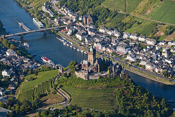 Luftaufnahme der Stadt Cochem mit Reichsburg Cochem an der Mosel, Eifel, Rheinland Pfalz, Deutschland, Europa