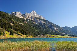 Lake Haldensee and village of Haldensee with Rote Flueh, lake Haldensee, Tannheimer range, Allgaeu range, Tyrol, Austria, Europe