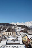 Wilder Kaiser, Vorderstadt, Parish Church and Liebfrauen Church, Kitzbuhel, Tyrol, Austria