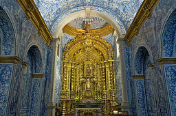 The church Igreja Sao Lourenco de Matos, Almancil, baroc altar and blue handpainted tiles, azulejos, Algarve, Portugal, Europe