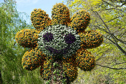 Flower sculpture, Mainau Island, Lake Constance, Baden-Wuerttemberg, Germany, Europe