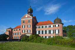 Schloss Eutin im Sonnenlicht, Eutin, Holsteinische Schweiz, Ostsee, Schleswig-Holstein, Deutschland, Europa