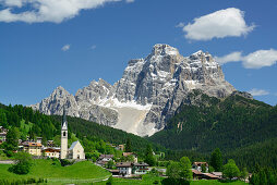 Selva di Cadore with Monte Pelmo, Selva di Cadore, Dolomites, UNESCO world heritage site Dolomites, Venetia, Italy