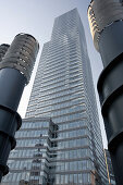 Der Kölnturm ist mit 148,5 Metern, 165,48 Meter mit Gebiet, das höchste Bürogebäude in Köln. Er wurde in zweieinhalb Jahren, vom 1. Juni 1999, Grundsteinlegung, bis 21. November 2001, Einweihung, im Kölner Mediapark von den Architekten Jean Nouvel, Paris