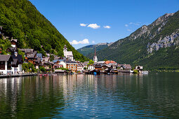 Hallstatt at Hallstatt lake, Salzkammergut, Alps, Upper Austria, Austria, Europe