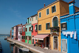 Bunte Häuser in Burano, Burano, Venedig, Adria, Lagune, Italien, Europa