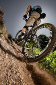 Mountainbiker im Gelände, Eckbauer, Garmisch-Partenkirchen, Bayern, Deutschland