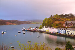 Town of Portree with harbor, Portree, Isle of Skye, Scotland, Great Britain, United Kingdom