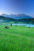 Morgenstimmung mit Geroldsee und Karwendel, Geroldsee, Werdenfels, Garmisch-Partenkirchen, Bayerische Alpen, Oberbayern, Bayern, Deutschland