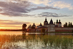 Sonnenuntergang, Kirillo-Belozersky Kloster, Kirillov, Region Wologda, Russland
