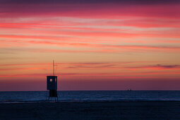 Beach at sunset, Juist Island, Nationalpark, North Sea, East Frisian Islands, East Frisia, Lower Saxony, Germany, Europe