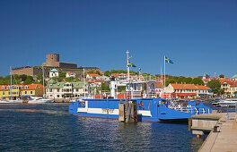 Ferry towards Marstrand, Istoen Island, Province of Bohuslaen, West coast, Sweden, Europe