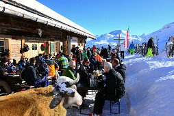 Kriegeralpe im Skigebiet von Lech am Arlberg, Winter in Vorarlberg, Österreich