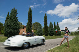 Porsche, 356 Speedster, Mille Miglia, 1000 Miglia in der Toskana, bei San Quirico d'Orcia, Toskana, Italien, Europa