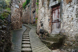 Gasse mit Treppe, Ferentillo, Matterella-Viertel, Dorf im Tal der Nera, Valnerina, Franziskus von Assisi, Via Francigena di San Francesco, Franziskusweg, Provinz Terni, Umbrien, Italien, Europa