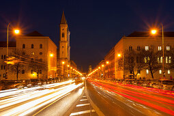 Ludwigstraße bei Nacht, München, Bayern, Deutschland